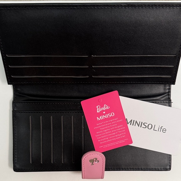 Miniso x Barbie Exclusive Black & Pink Embossed Wallet - Picture 2 of 3